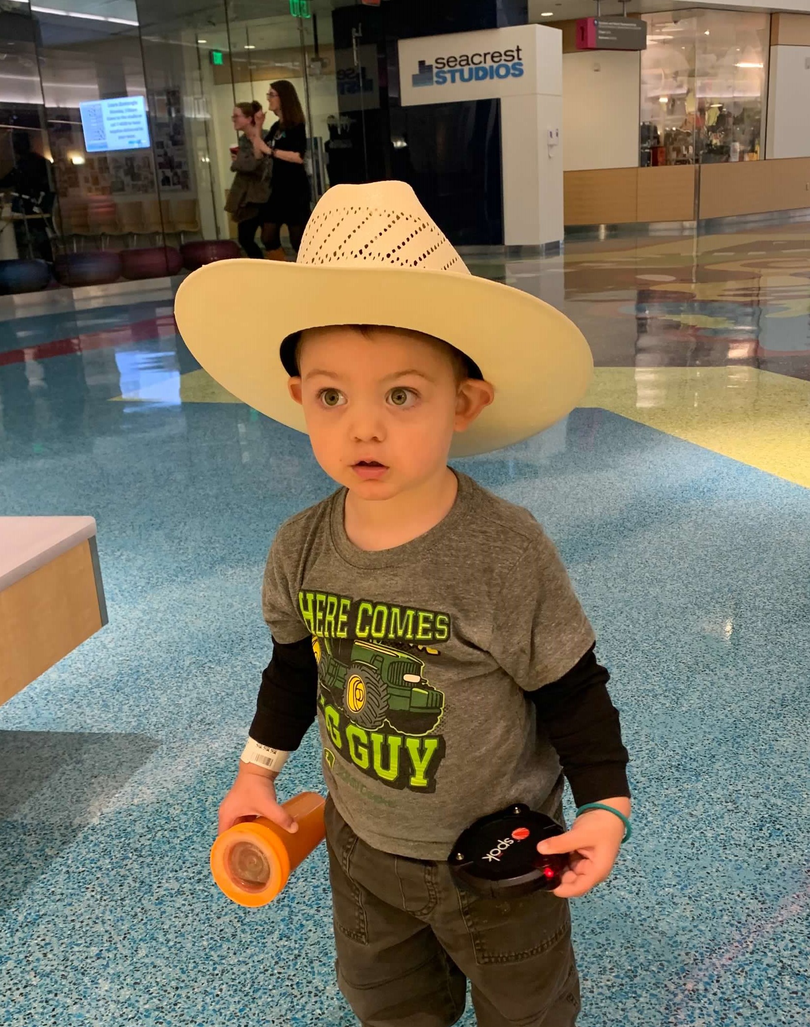 Noah visits Children’s Hospital Colorado on Anschutz Medical Campus