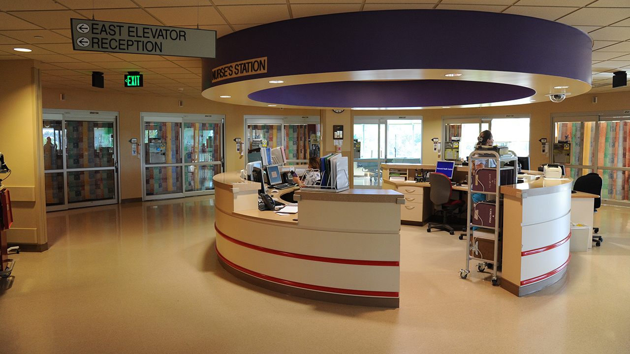 Memorial Hospital patient entrance