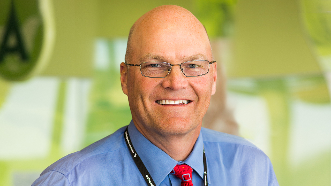 Portrait image of Dr. Mark Erickson